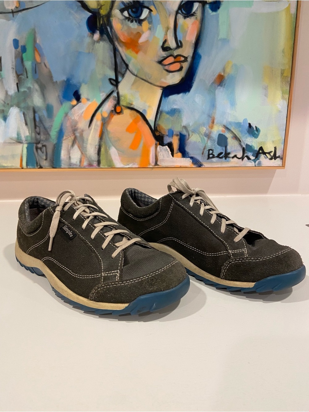 Simple Gray Suede Sneakers with Blue Outsole